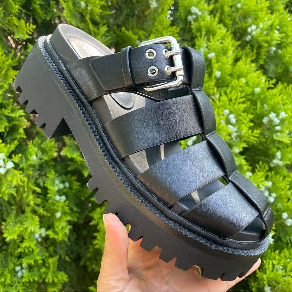 Fisherman Mule Sandals